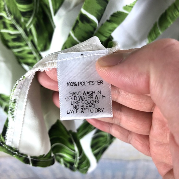 Harlowe & Graham Leaf Pattern Off-The-Shoulder Top - Picture 8 of 8